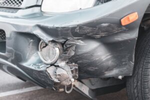 San Antonio, TX – Two Hurt in Crash on I-35 at W César E Chávez Blvd